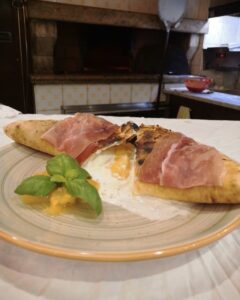 Pizza Stagionale Calzone giallo - particolare